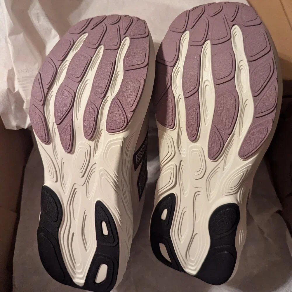 New Balance Women's 880v15 Running Shoes, Size 8B (Medium) - Picture 3 of 4